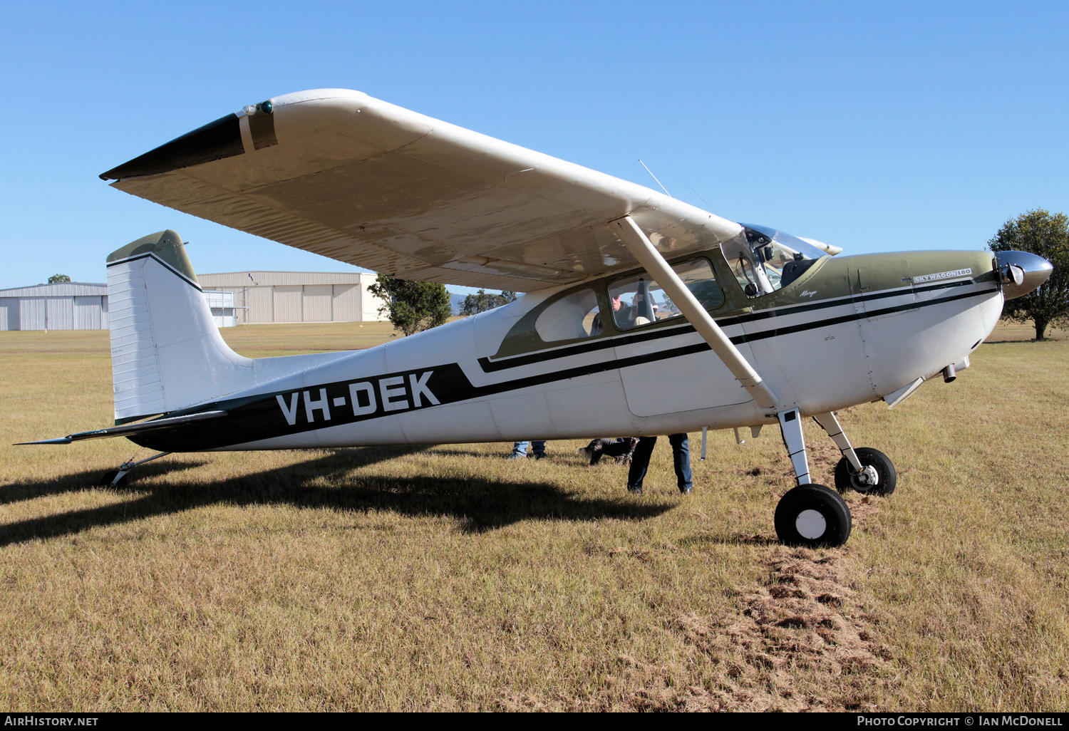 Aircraft Photo of VH-DEK | Cessna 180 | AirHistory.net #657756