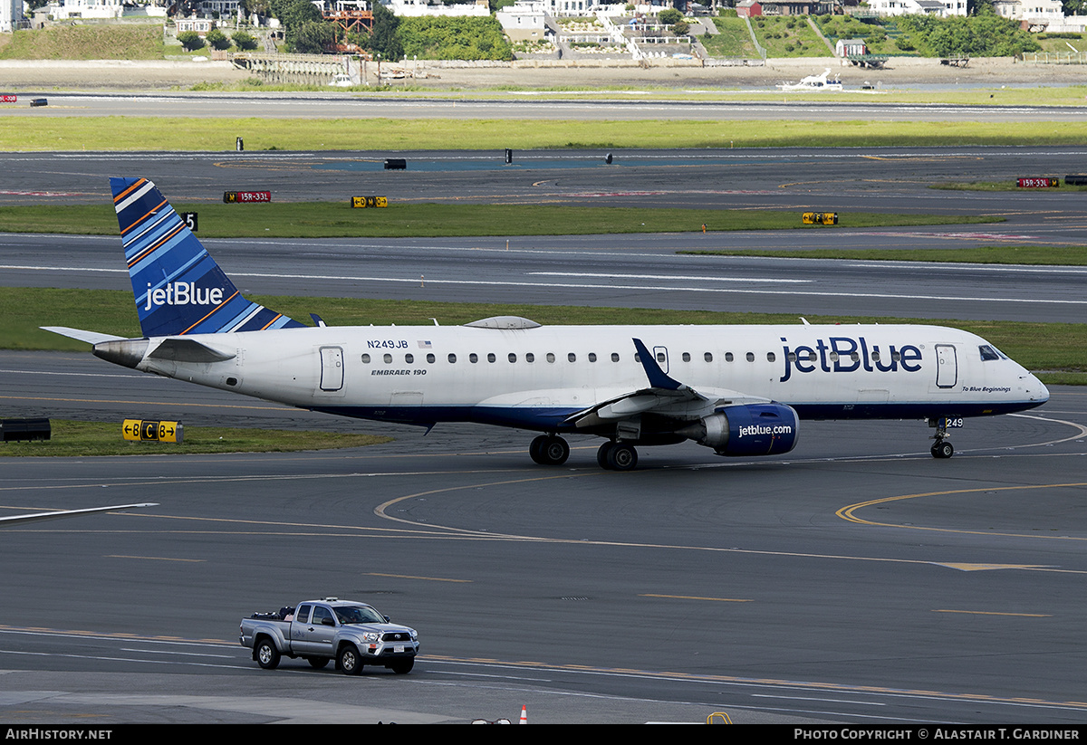 Aircraft Photo of N249JB | Embraer 190AR (ERJ-190-100IGW) | JetBlue Airways | AirHistory.net #657785