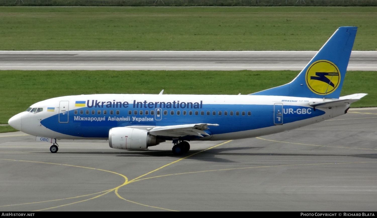 Aircraft Photo of UR-GBC | Boeing 737-5L9 | Ukraine International Airlines | AirHistory.net #657790