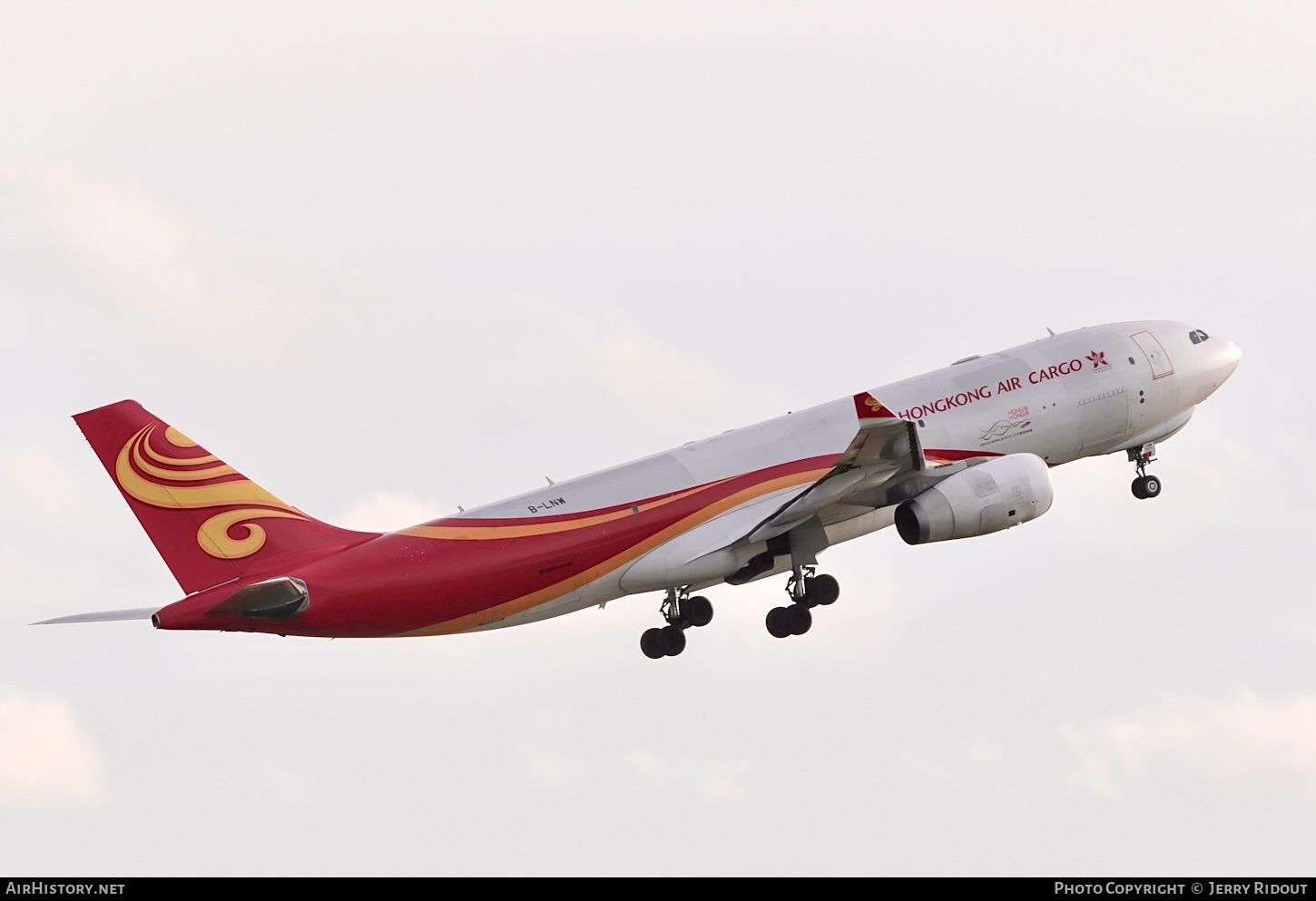 Aircraft Photo of B-LNW | Airbus A330-243F | Hong Kong Airlines Cargo | AirHistory.net #657818