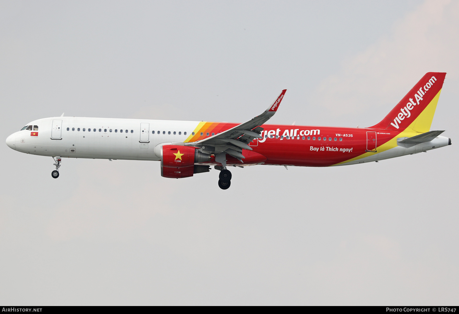 Aircraft Photo of VN-A535 | Airbus A321-211 | VietJet Air | AirHistory.net #657861