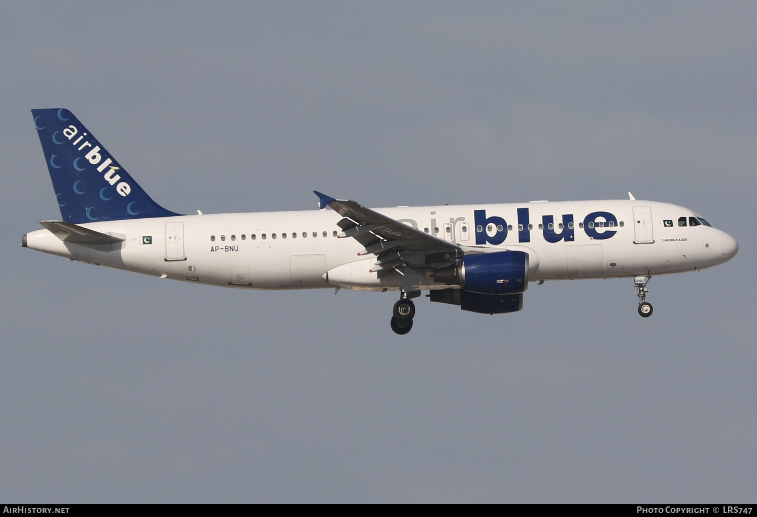 Aircraft Photo of AP-BNU | Airbus A320-214 | Airblue | AirHistory.net #657871