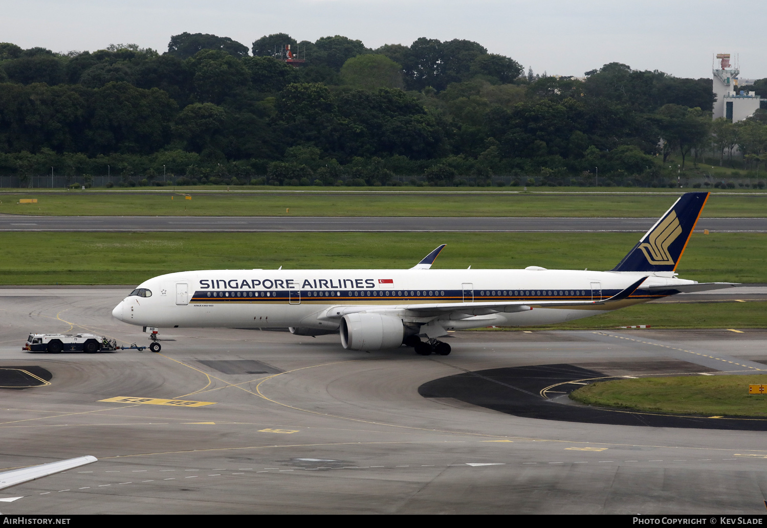 Aircraft Photo of 9V-SHB | Airbus A350-941 | Singapore Airlines | AirHistory.net #657951