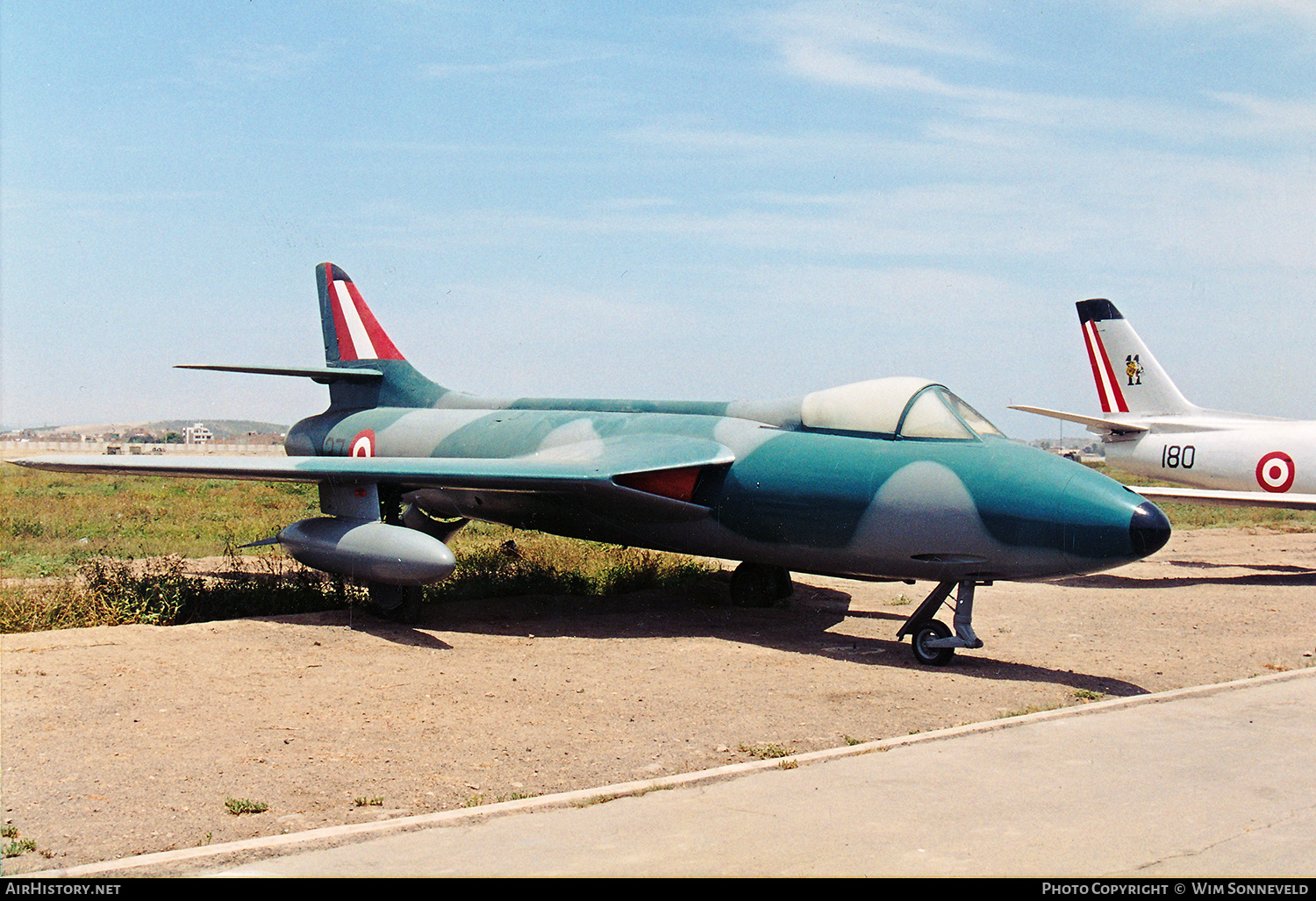 Aircraft Photo of 638 / 137 | Hawker Hunter F52 | Peru - Air Force | AirHistory.net #657962
