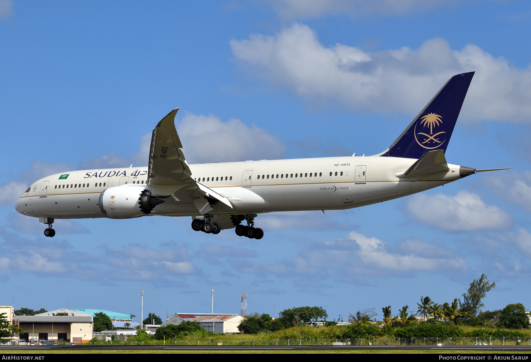 Aircraft Photo of HZ-AR13 | Boeing 787-9 Dreamliner | Saudia - Saudi Arabian Airlines | AirHistory.net #657963