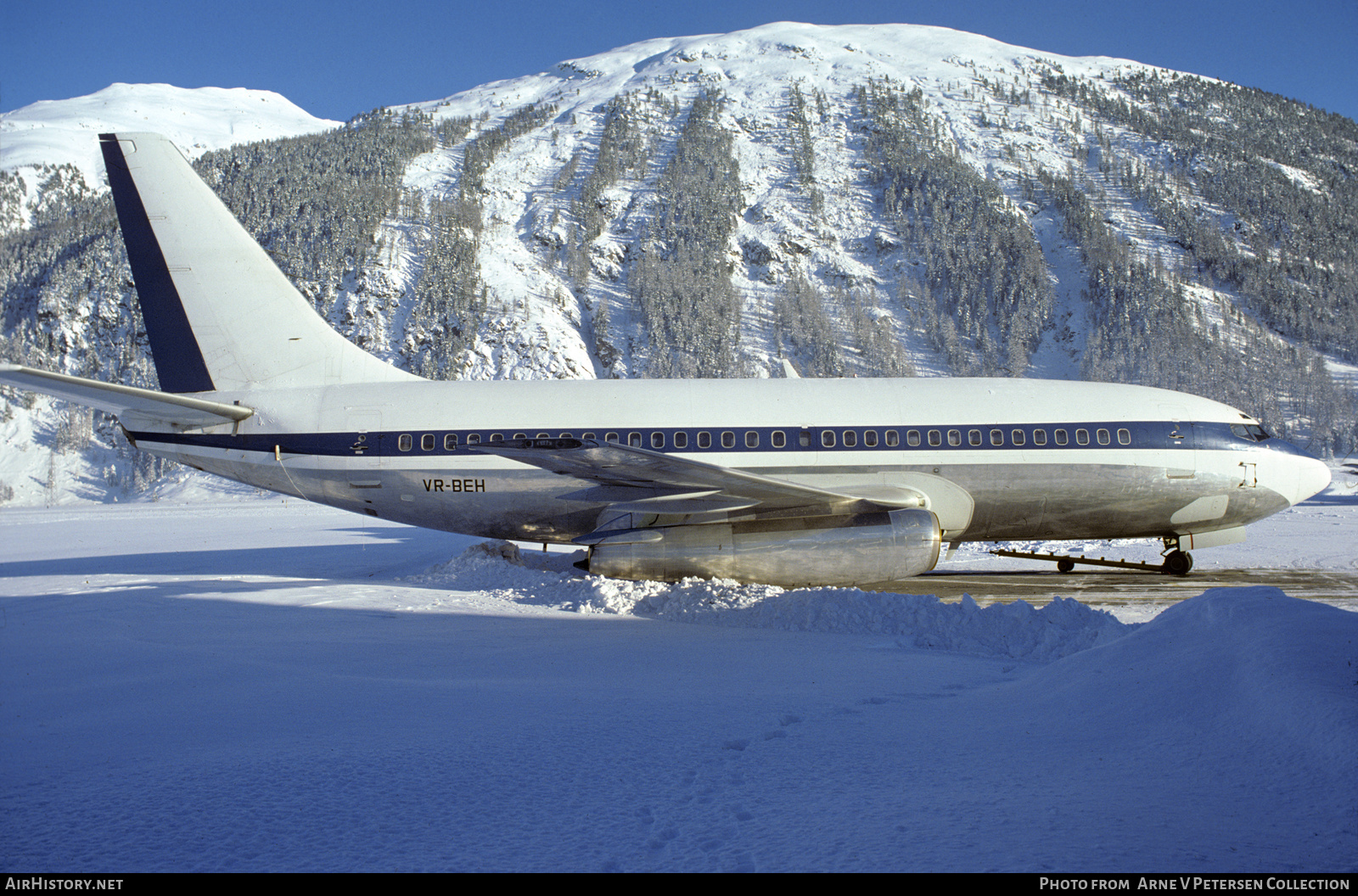 Aircraft Photo of VR-BEH | Boeing 737-2A6 | AirHistory.net #657986