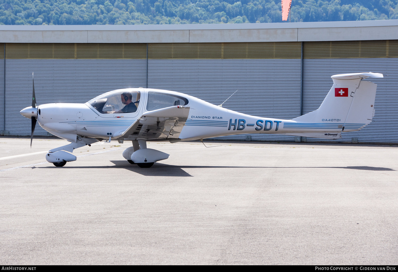 Aircraft Photo of HB-SDT | Diamond DA40D Diamond Star TDI | AirHistory.net #658046