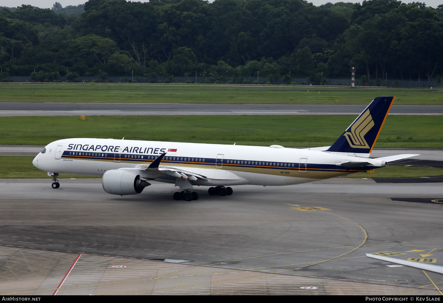 Aircraft Photo of 9V-SHP | Airbus A350-941 | Singapore Airlines | AirHistory.net #658096