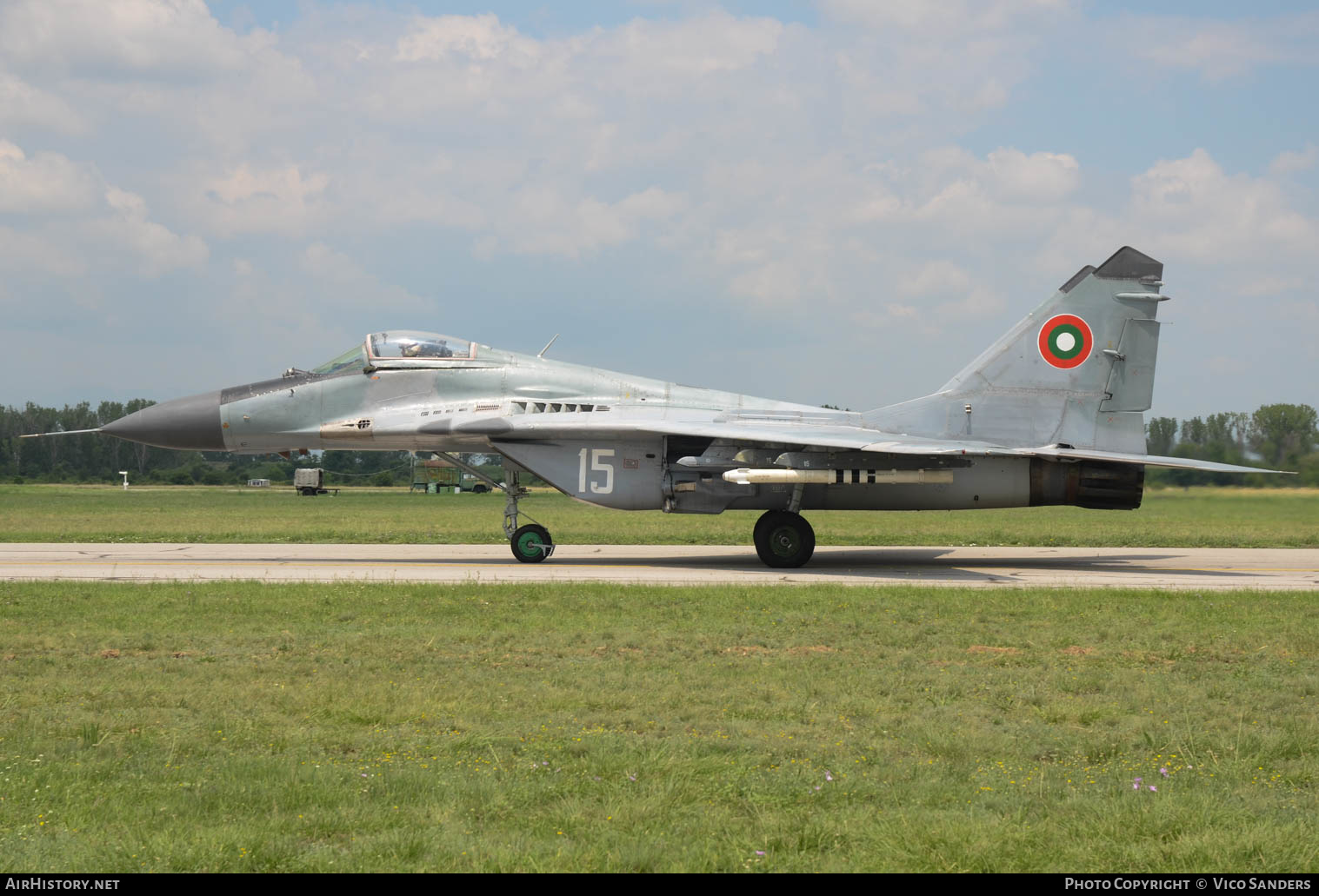 Aircraft Photo of 15 | Mikoyan-Gurevich MiG-29 (9-13) | Bulgaria - Air Force | AirHistory.net #658158