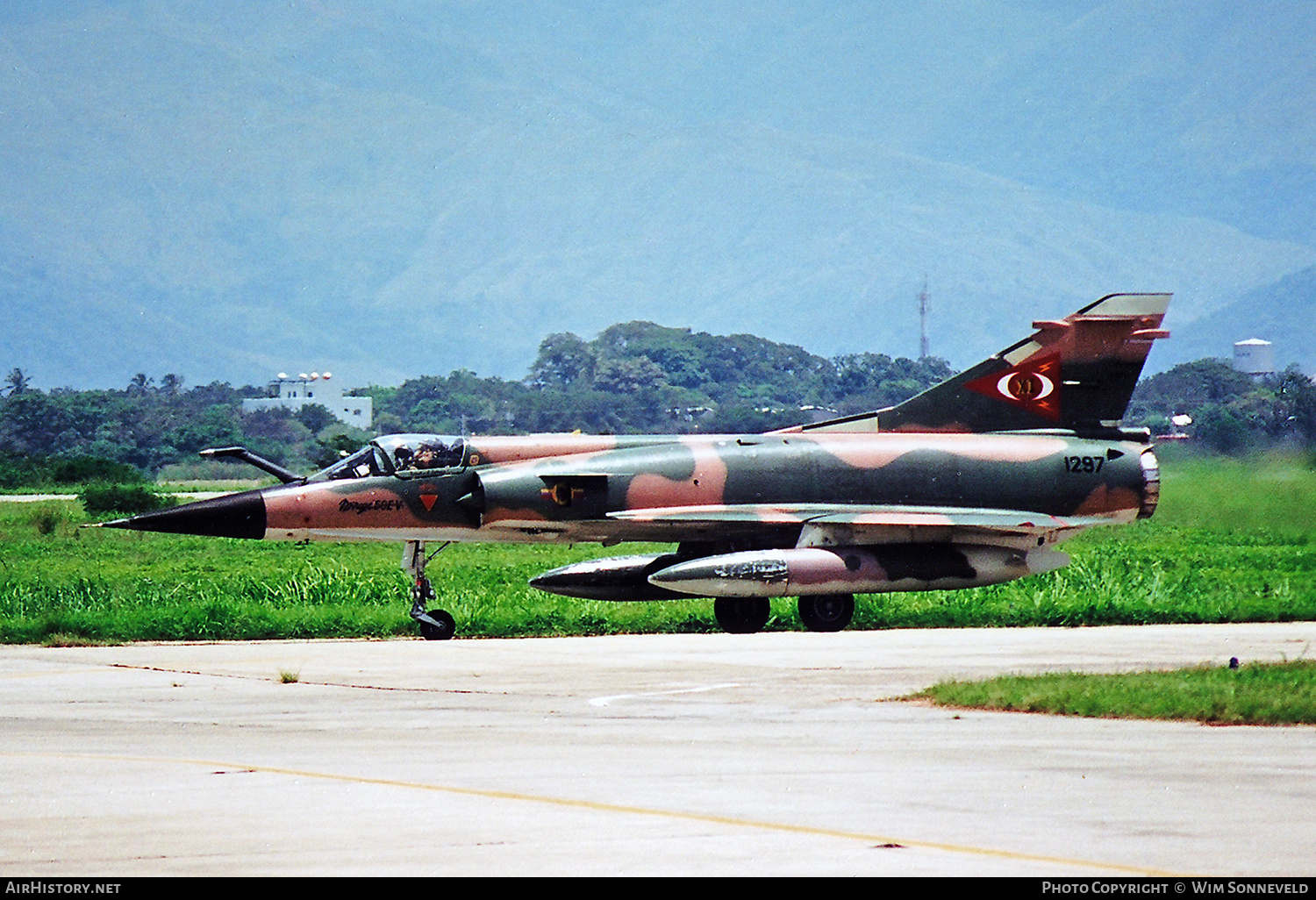 Aircraft Photo of 1297 | Dassault Mirage 50EV | Venezuela - Air Force | AirHistory.net #658173