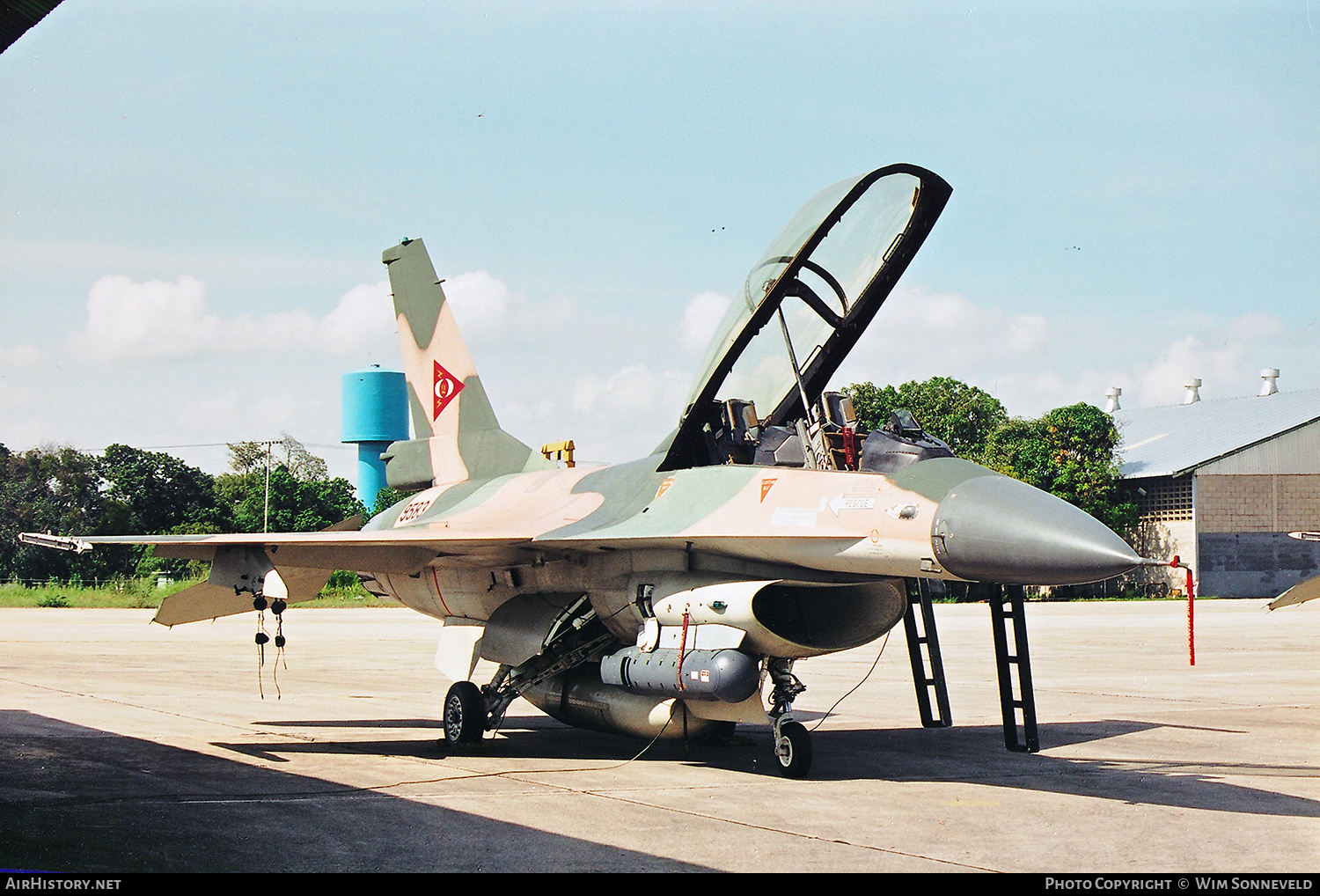 Aircraft Photo of 9583 | General Dynamics F-16B Fighting Falcon | Venezuela - Air Force | AirHistory.net #658175