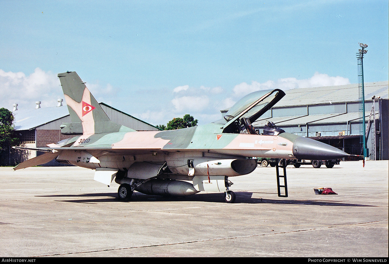 Aircraft Photo of 3260 | General Dynamics F-16A Fighting Falcon | Venezuela - Air Force | AirHistory.net #658176