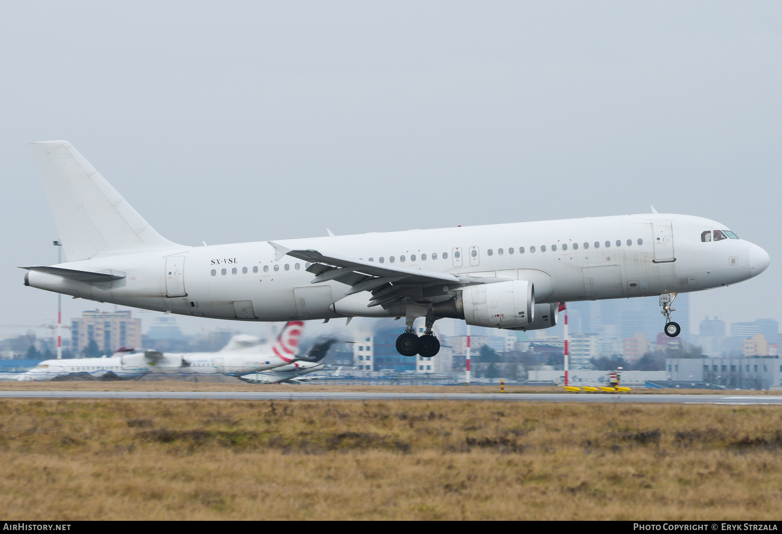 Aircraft Photo of SX-VSL | Airbus A320-214 | AirHistory.net #658201