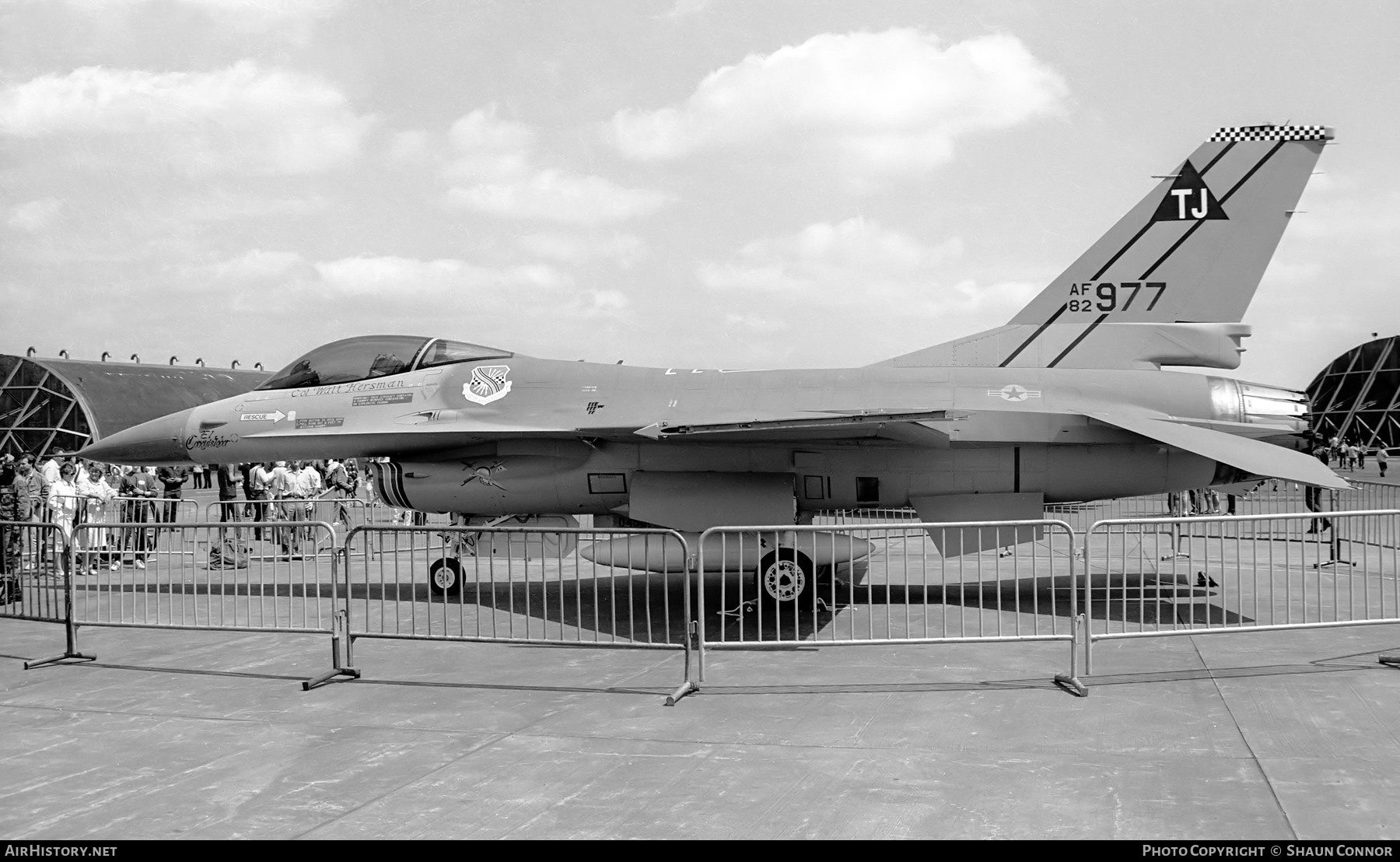 Aircraft Photo of 82-0977 / AF82-977 | General Dynamics F-16A Fighting Falcon | USA - Air Force | AirHistory.net #658240