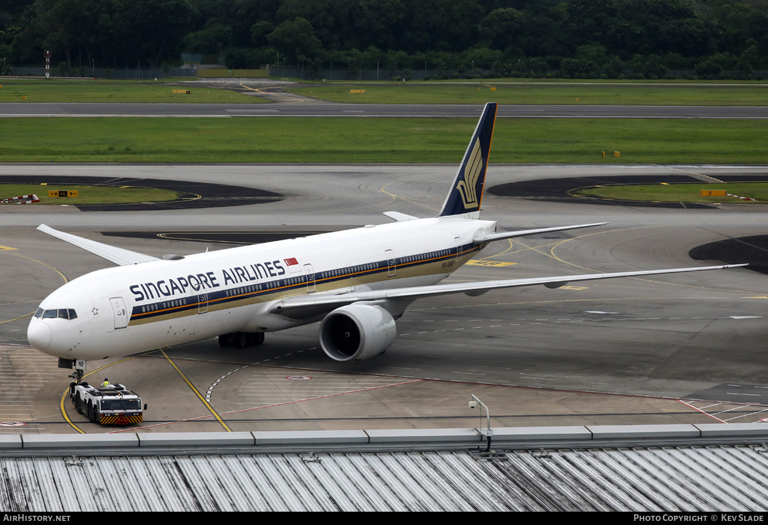 Aircraft Photo of 9V-SNB | Boeing 777-312/ER | Singapore Airlines | AirHistory.net #658256