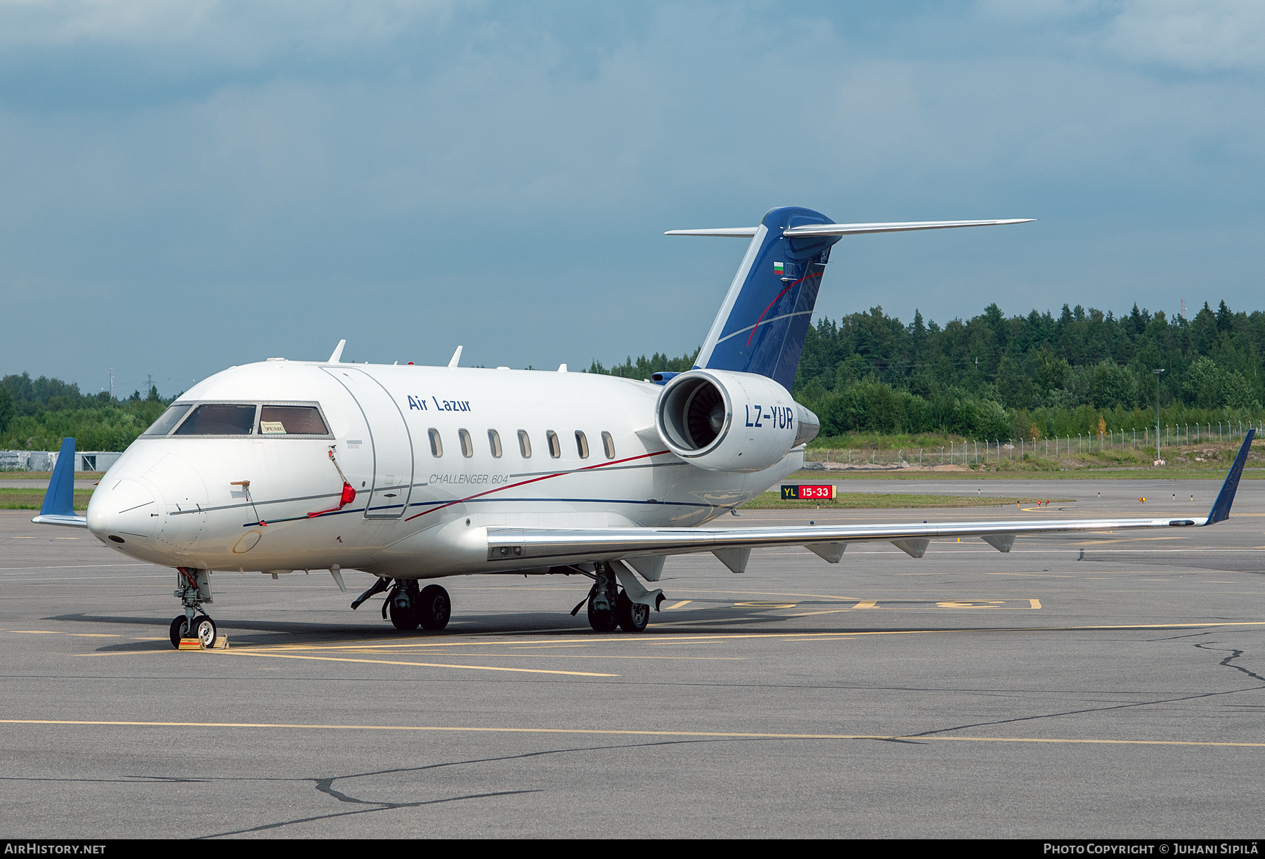 Aircraft Photo of LZ-YUR | Bombardier Challenger 604 (CL-600-2B16) | Air Lazur | AirHistory.net #658283
