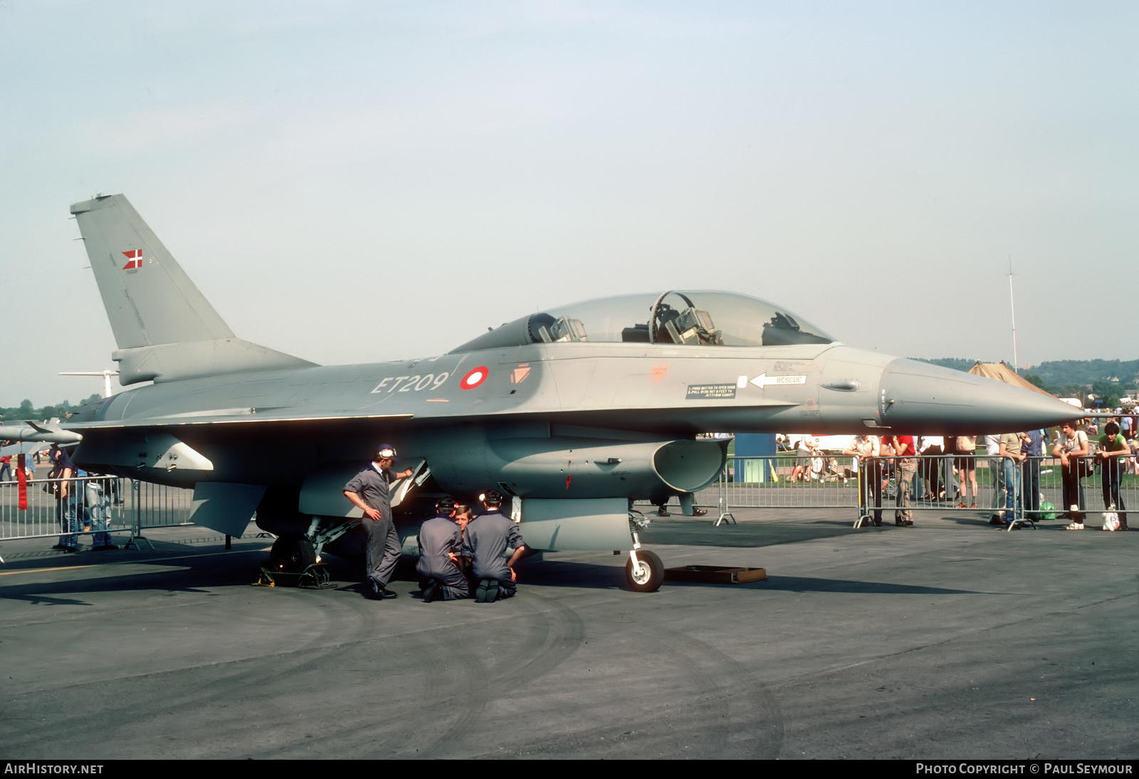 Aircraft Photo of ET-209 | General Dynamics F-16B Fighting Falcon | Denmark - Air Force | AirHistory.net #658295