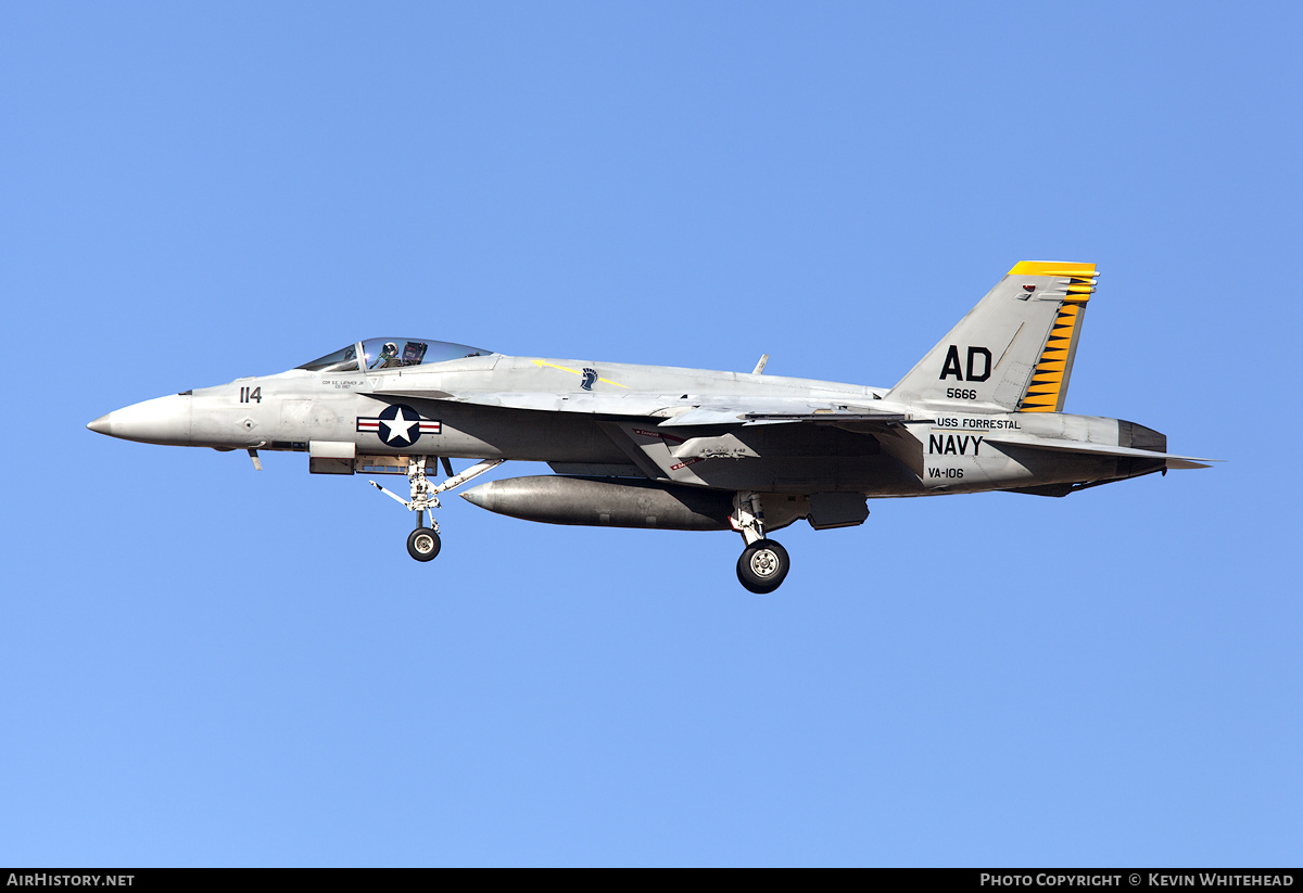 Aircraft Photo of 165666 | Boeing F/A-18E Super Hornet | USA - Navy | AirHistory.net #658380
