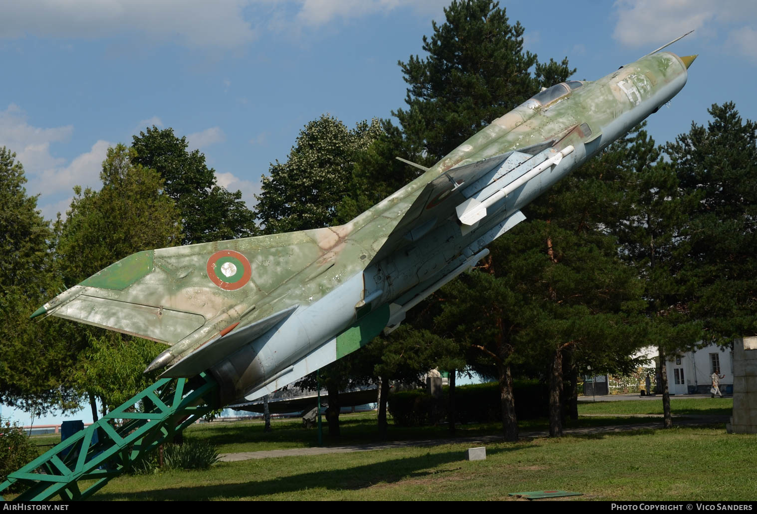 Aircraft Photo of 66 | Mikoyan-Gurevich MiG-21PFM | Bulgaria - Air Force | AirHistory.net #658382