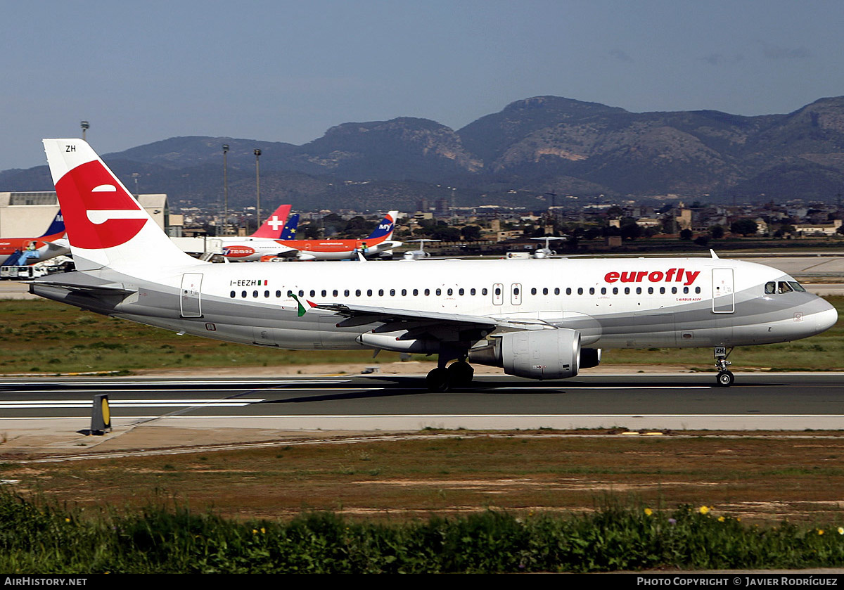 Aircraft Photo of I-EEZH | Airbus A320-214 | Eurofly | AirHistory.net #658424