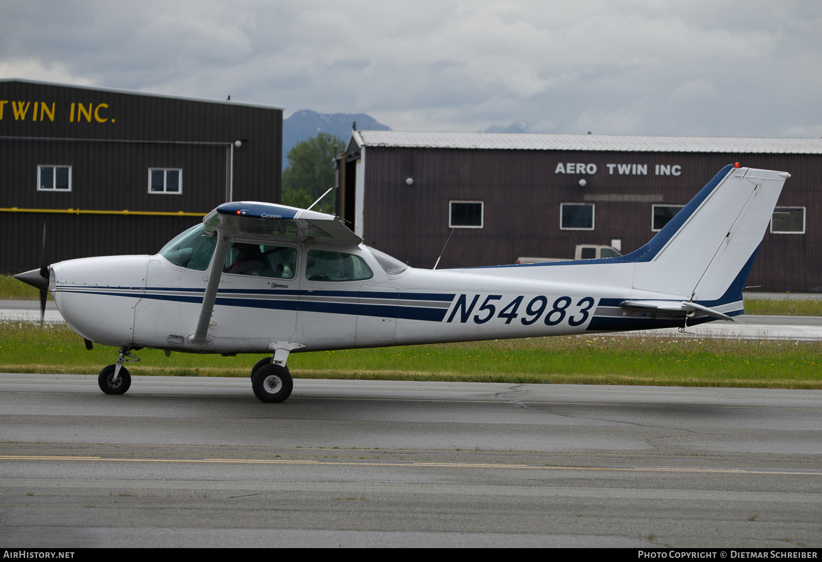 Aircraft Photo of N54983 | Cessna 172P Skyhawk | AirHistory.net #658455