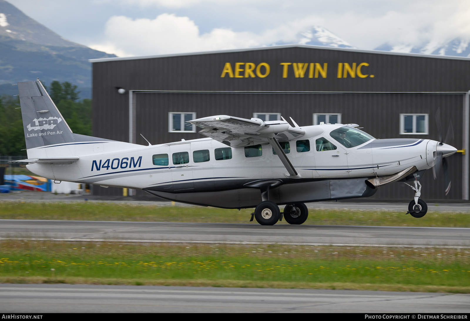 Aircraft Photo of N406M | Cessna 208B Grand Caravan EX | LPA - Lake & Pen Air | AirHistory.net #658463