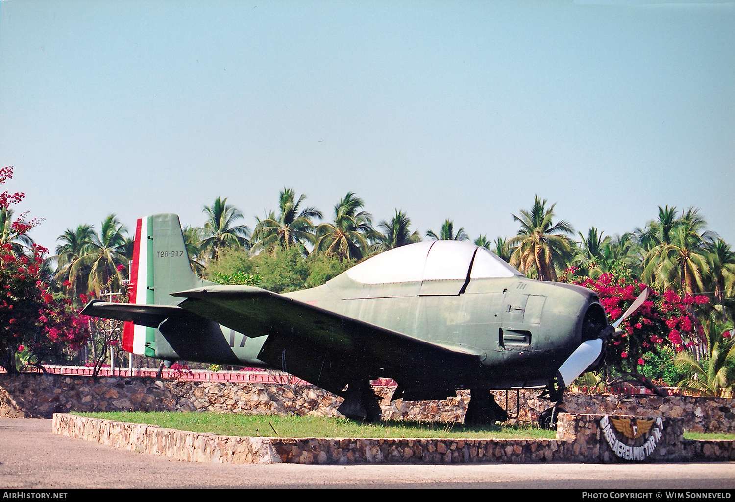 Aircraft Photo of T28-917 | North American T-28A Trojan | Mexico - Air Force | AirHistory.net #658475