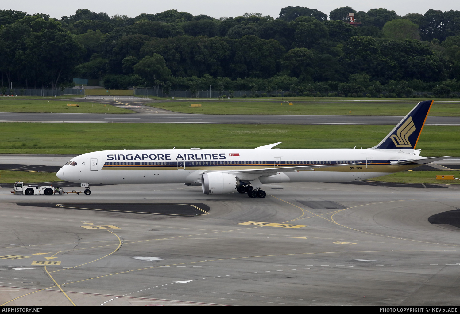 Aircraft Photo of 9V-SCU | Boeing 787-10 Dreamliner | Singapore Airlines | AirHistory.net #658507