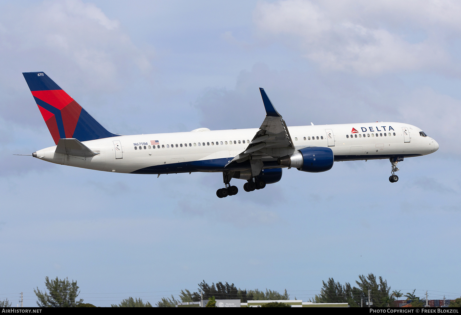 Aircraft Photo of N6711M | Boeing 757-232 | Delta Air Lines | AirHistory.net #658509