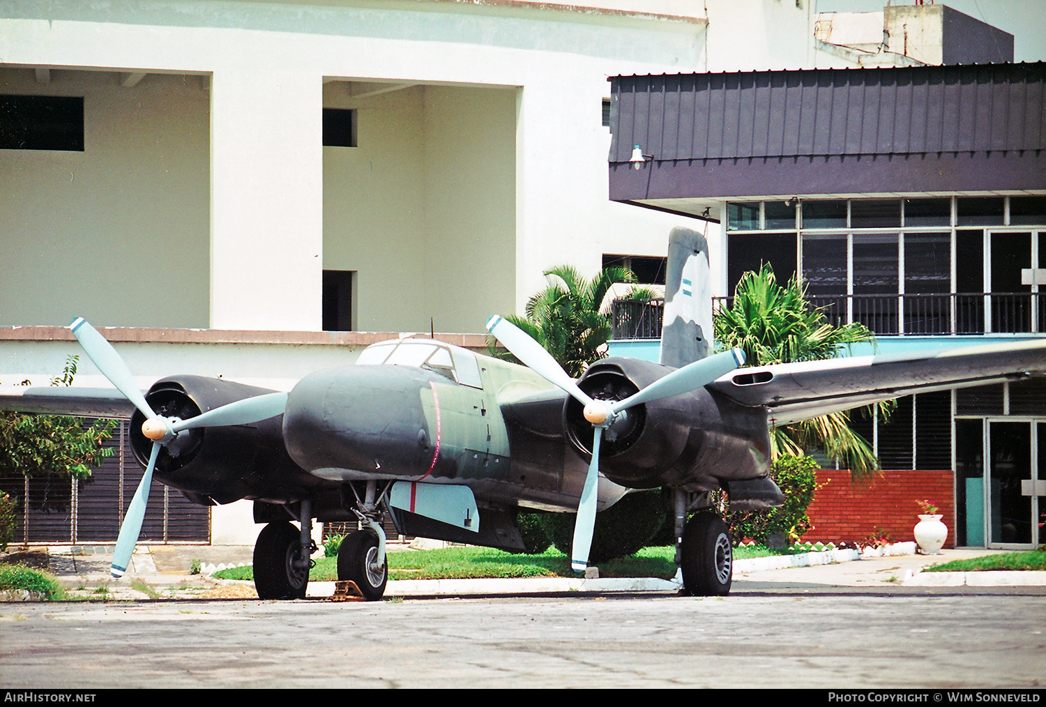 Aircraft Photo of 422 / 601 | Douglas A-26B Invader | El Salvador - Air Force | AirHistory.net #658554