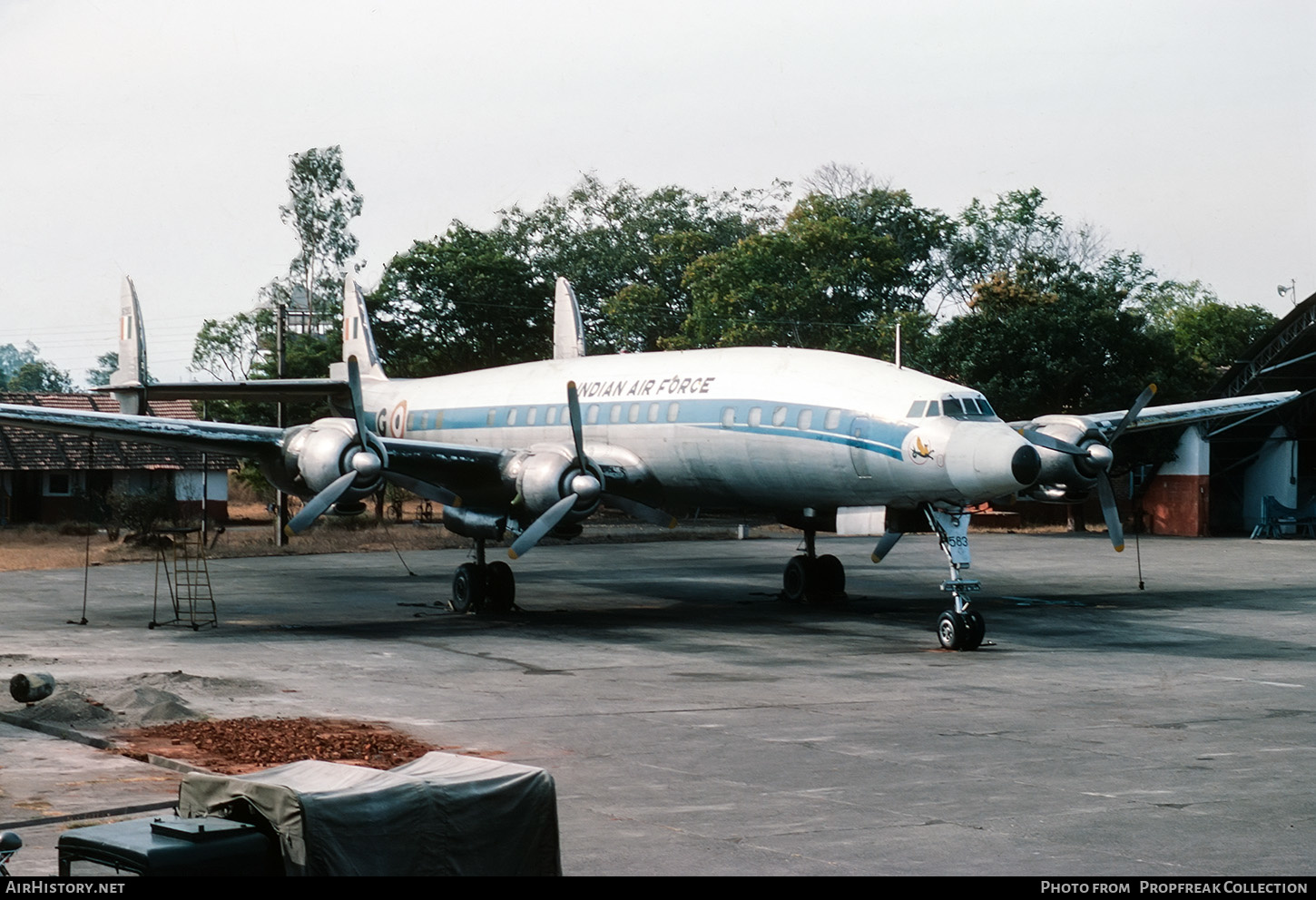 Aircraft Photo of BG583 | Lockheed L-1049G(F) Super Constellation | India - Air Force | AirHistory.net #658580