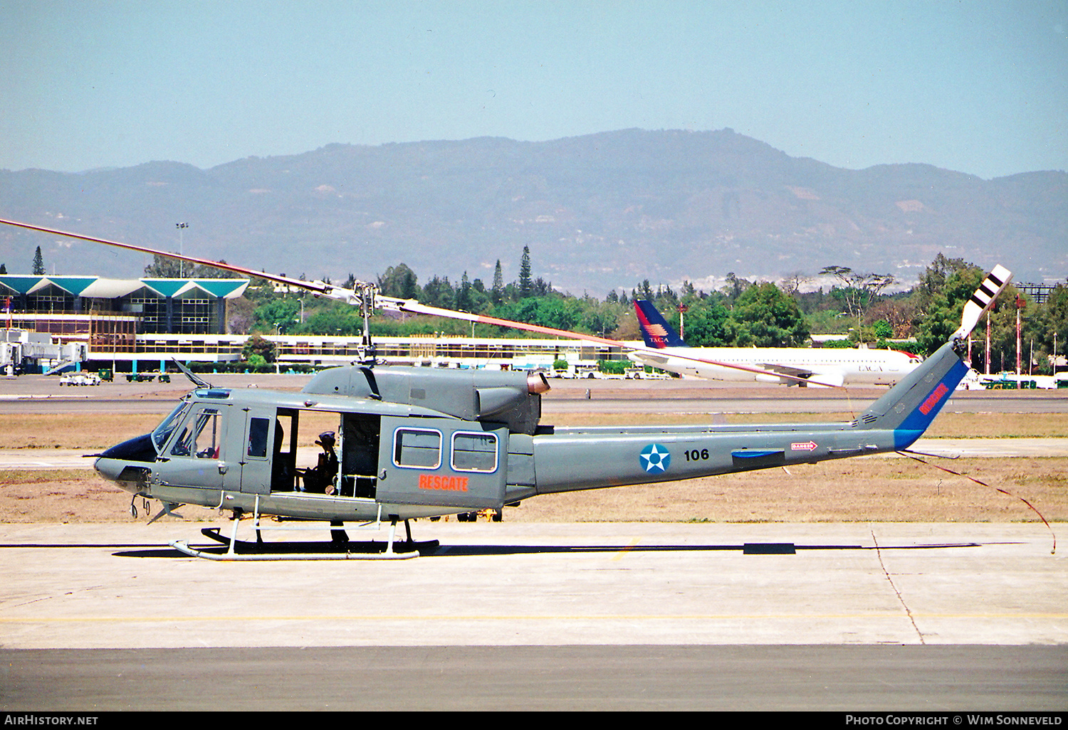 Aircraft Photo of 106 | Bell 212 Twin Two-Twelve | Guatemala - Air Force | AirHistory.net #658592