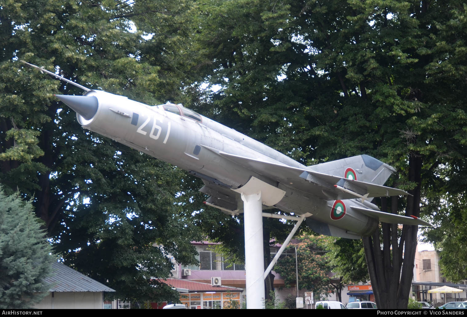 Aircraft Photo of 261 | Mikoyan-Gurevich MiG-21bis | Bulgaria - Air Force | AirHistory.net #658597