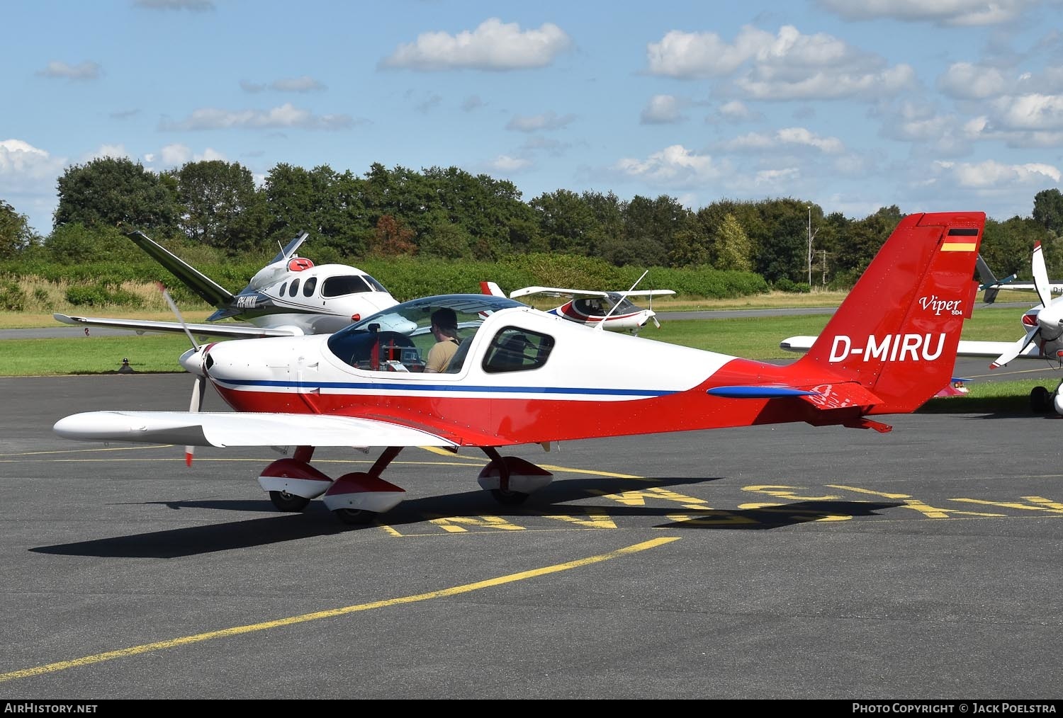 Aircraft Photo of D-MIRU | TomarkAero Viper SD4 | AirHistory.net #658609