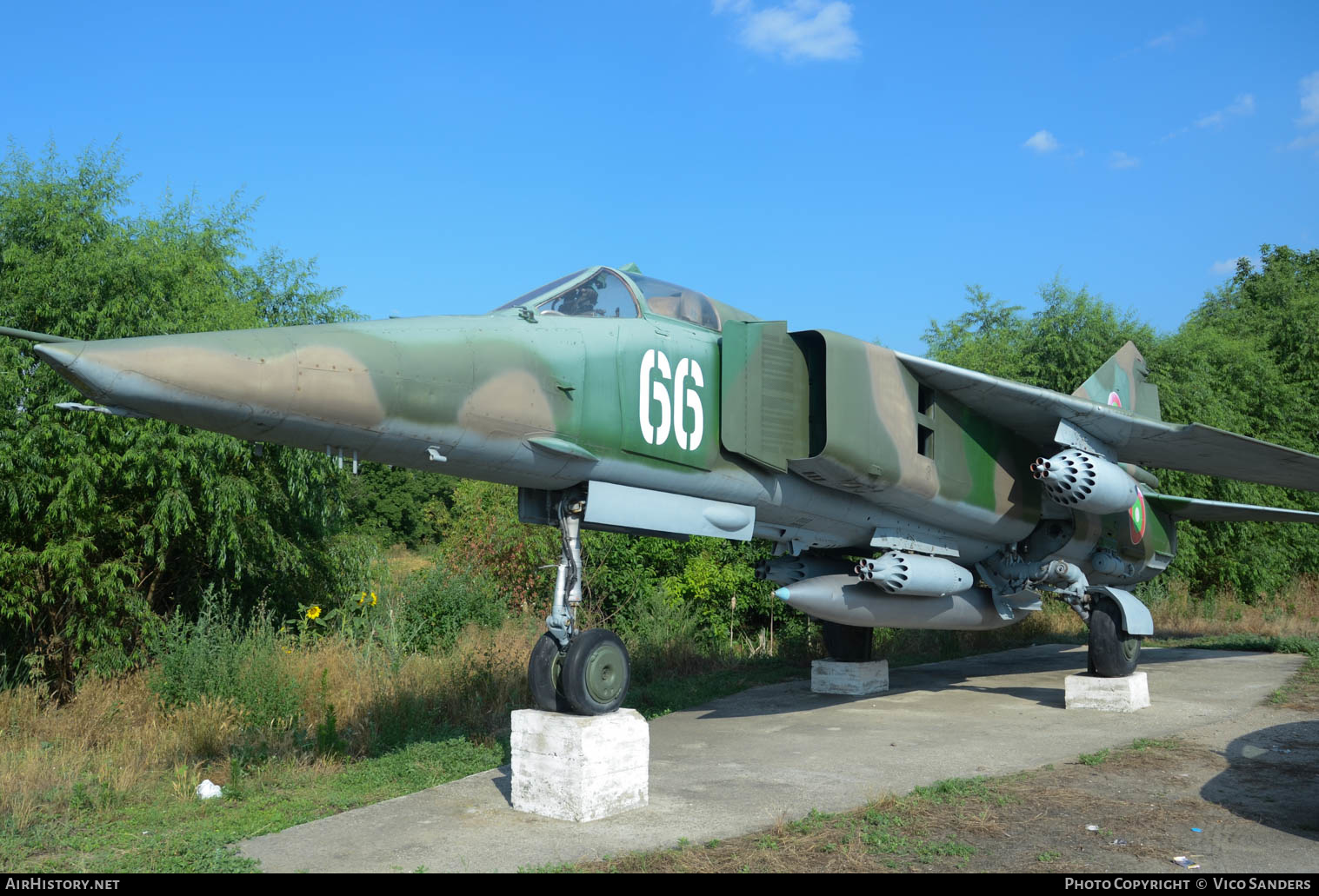 Aircraft Photo of 66 | Mikoyan-Gurevich MiG-23BN | Bulgaria - Air Force | AirHistory.net #658618