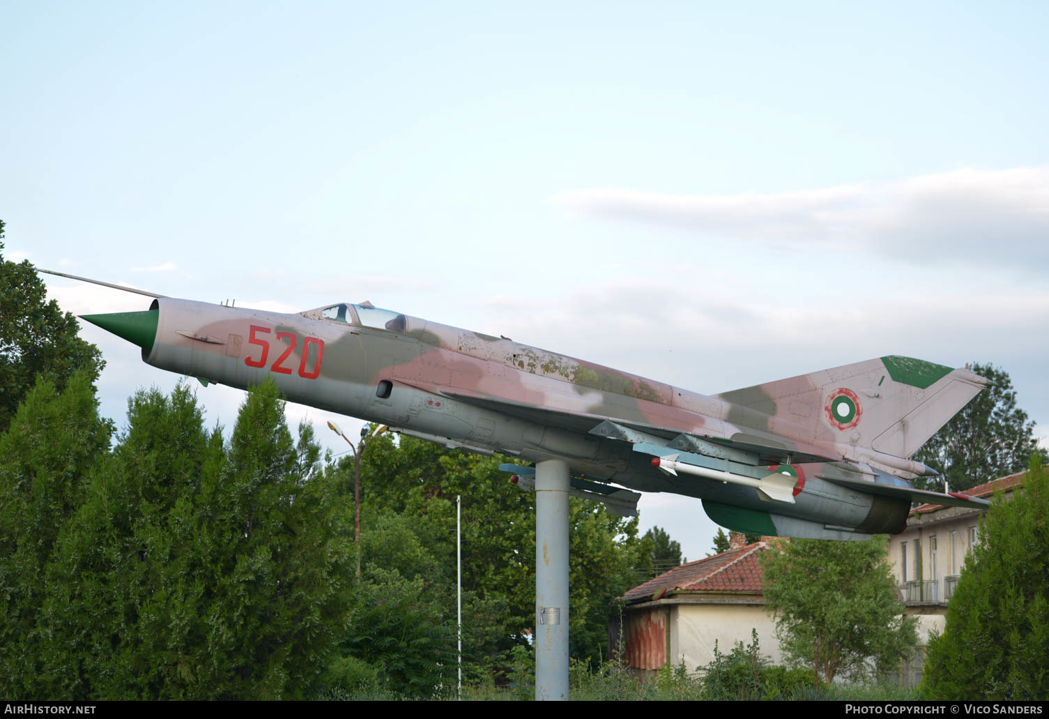 Aircraft Photo of 520 | Mikoyan-Gurevich MiG-21bis SAU | Bulgaria - Air Force | AirHistory.net #658633