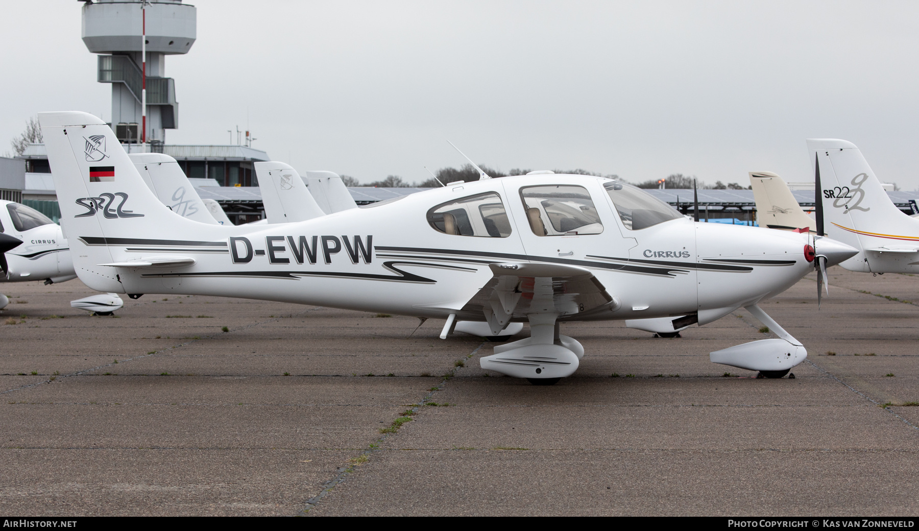 Aircraft Photo of D-EWPW | Cirrus SR-22 G1 | AirHistory.net #658751