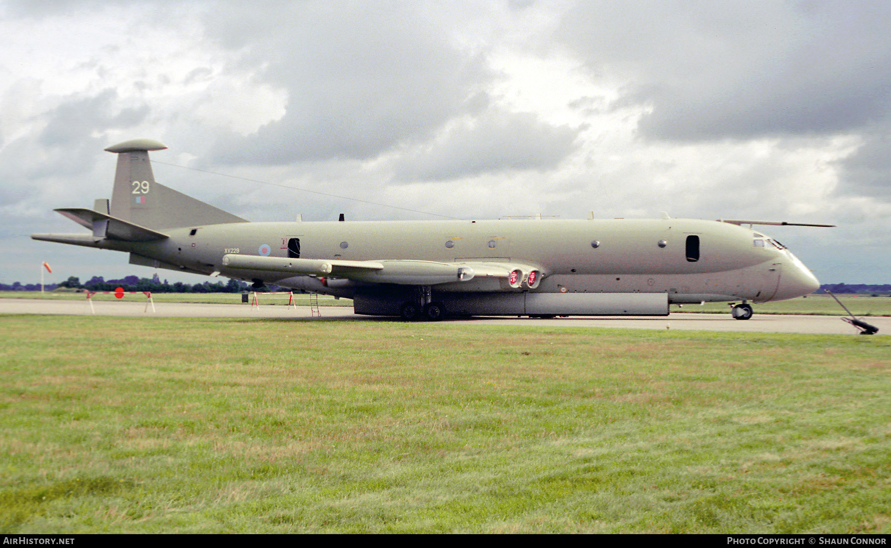 Aircraft Photo of XV229 | Hawker Siddeley HS-801 Nimrod MR.2P | UK - Air Force | AirHistory.net #658775