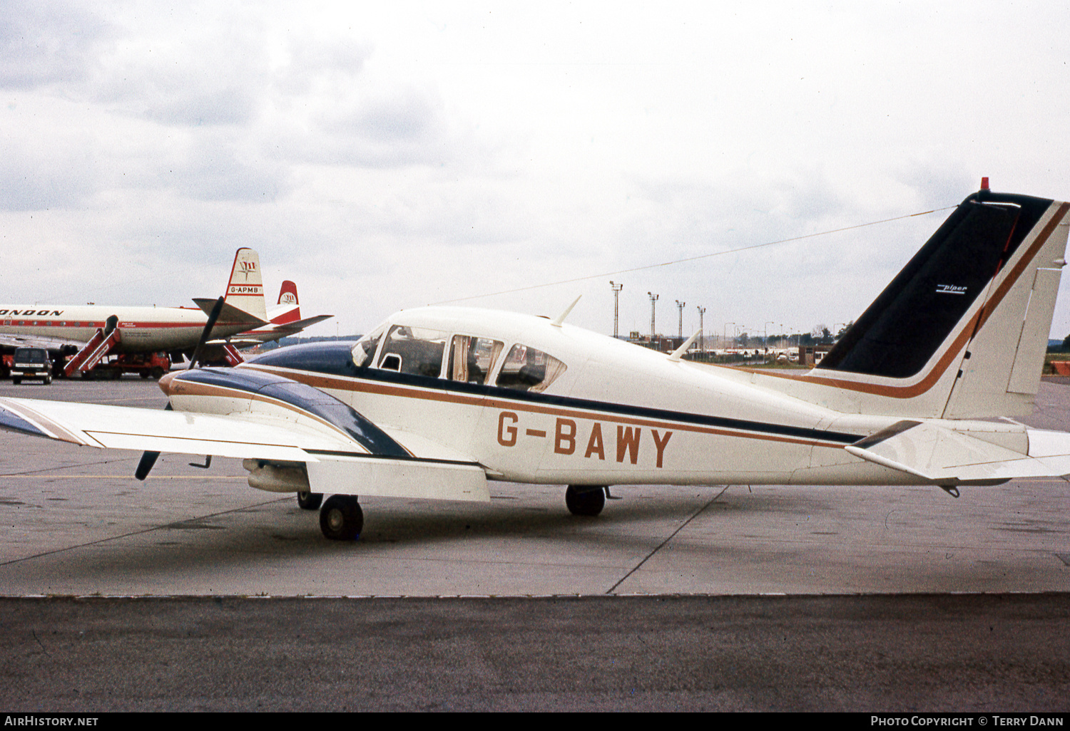 Aircraft Photo of G-BAWY | Piper PA-E23-250 Aztec E | AirHistory.net #658834