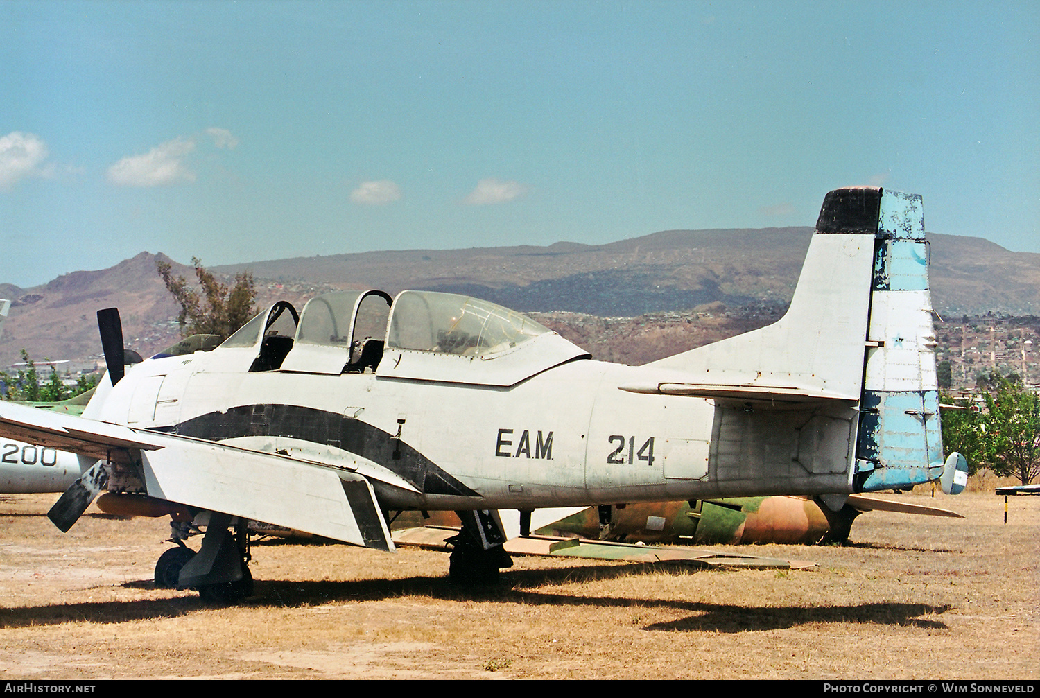 Aircraft Photo of 230 / EAM-214 | North American T-28B Trojan | Honduras - Air Force | AirHistory.net #658846