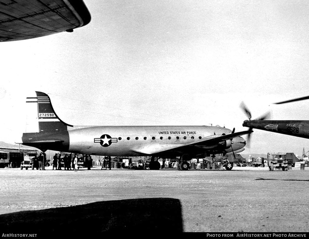 Aircraft Photo of 42-72590 / 272590 | Douglas C-54D Skymaster | USA - Air Force | AirHistory.net #658869