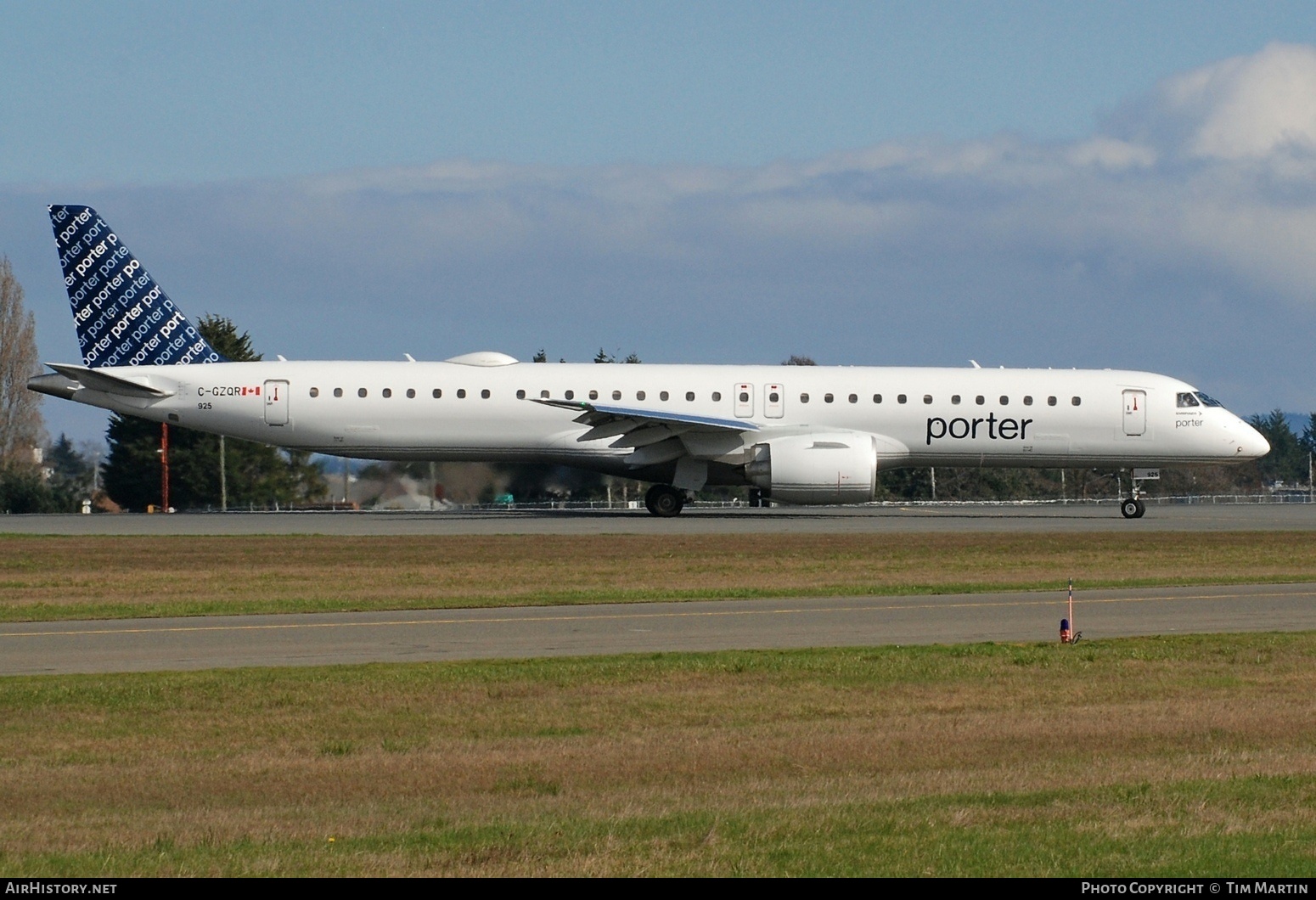 Aircraft Photo of C-GZQR | Embraer 195-E2 (ERJ-190-400) | Porter Airlines | AirHistory.net #658885