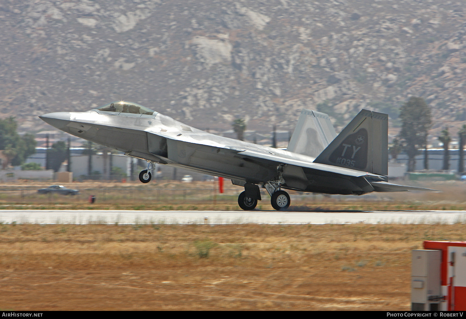 Aircraft Photo of 02-4035 / AF02-035 | Lockheed Martin F-22A Raptor | USA - Air Force | AirHistory.net #658925