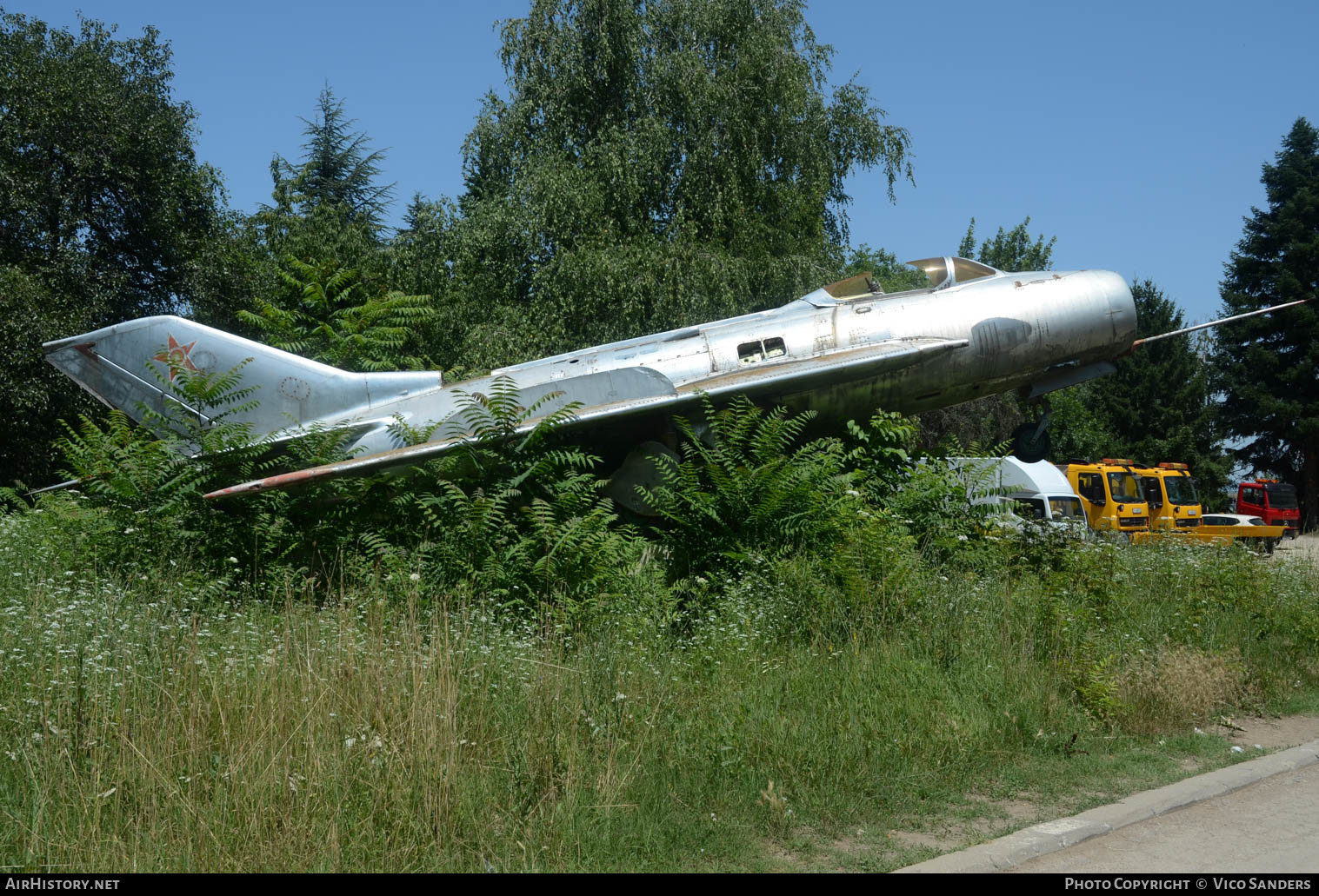 Aircraft Photo of 857 | Mikoyan-Gurevich MiG-19S | Bulgaria - Air Force | AirHistory.net #658957