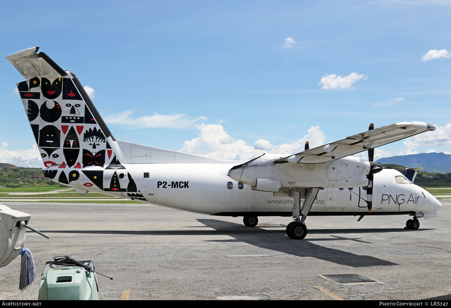 Aircraft Photo of P2-MCK | De Havilland Canada DHC-8-102 Dash 8 | PNG Air | AirHistory.net #658996