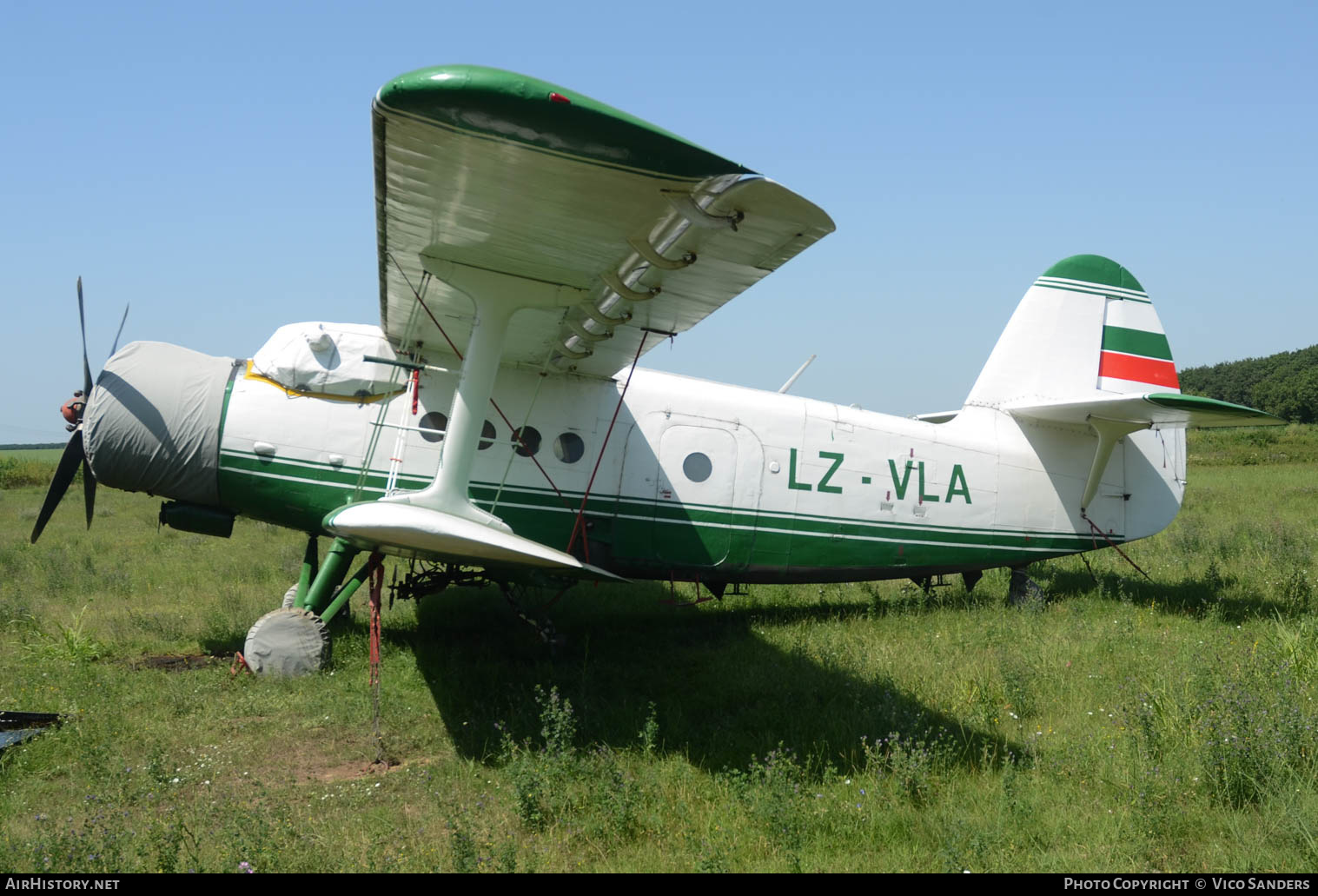 Aircraft Photo of LZ-VLA | Antonov An-2R | AirHistory.net #659094