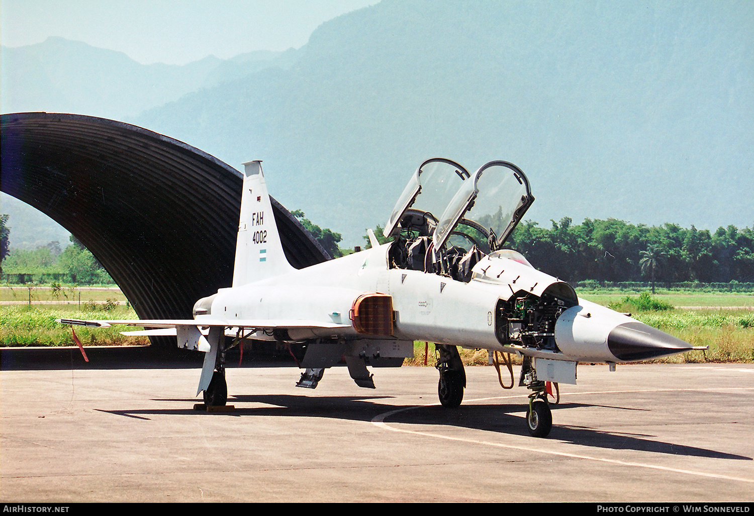 Aircraft Photo of FAH-4002 | Northrop F-5F Tiger II | Honduras - Air Force | AirHistory.net #659098