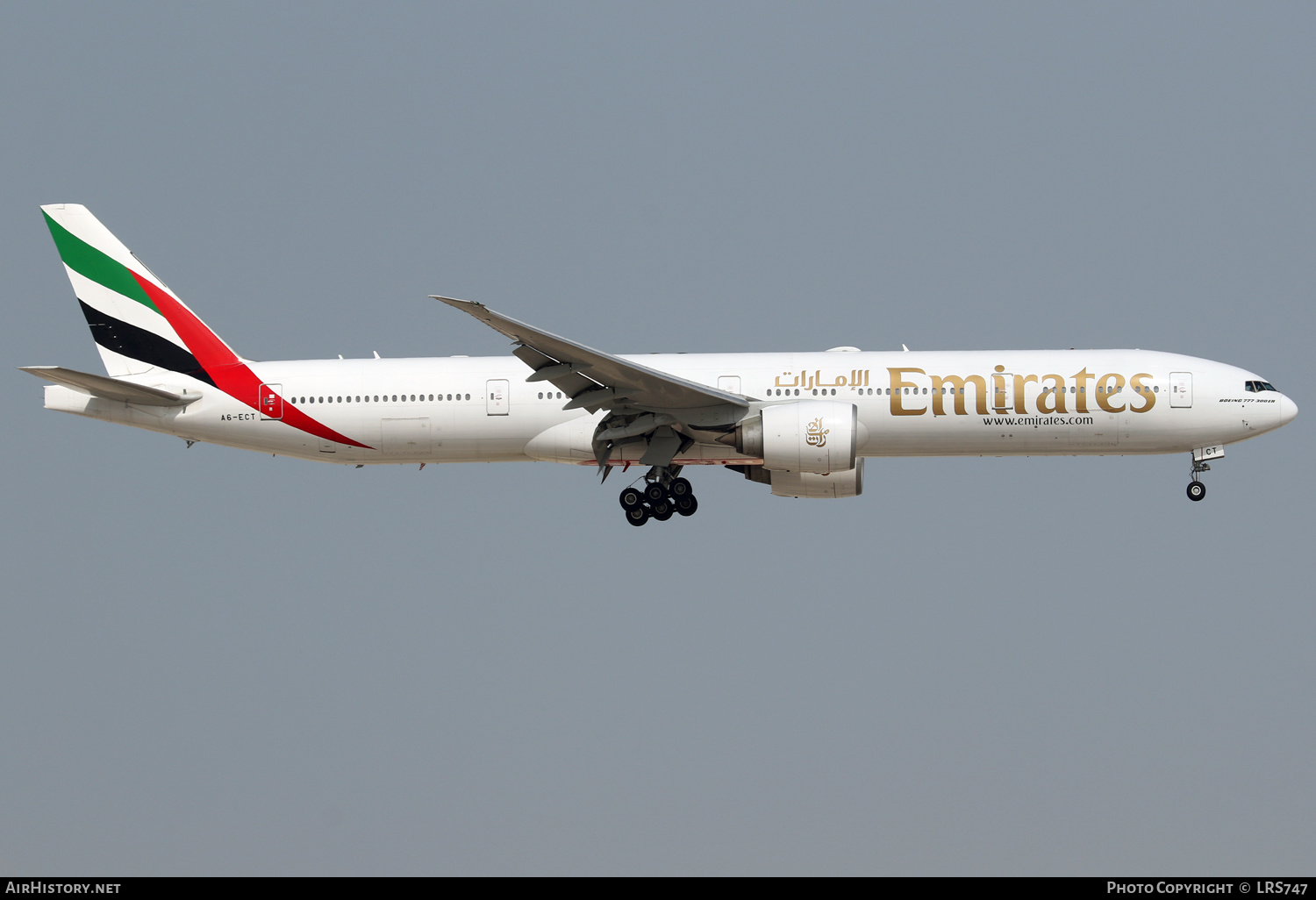 Aircraft Photo of A6-ECT | Boeing 777-31H/ER | Emirates | AirHistory.net #659129