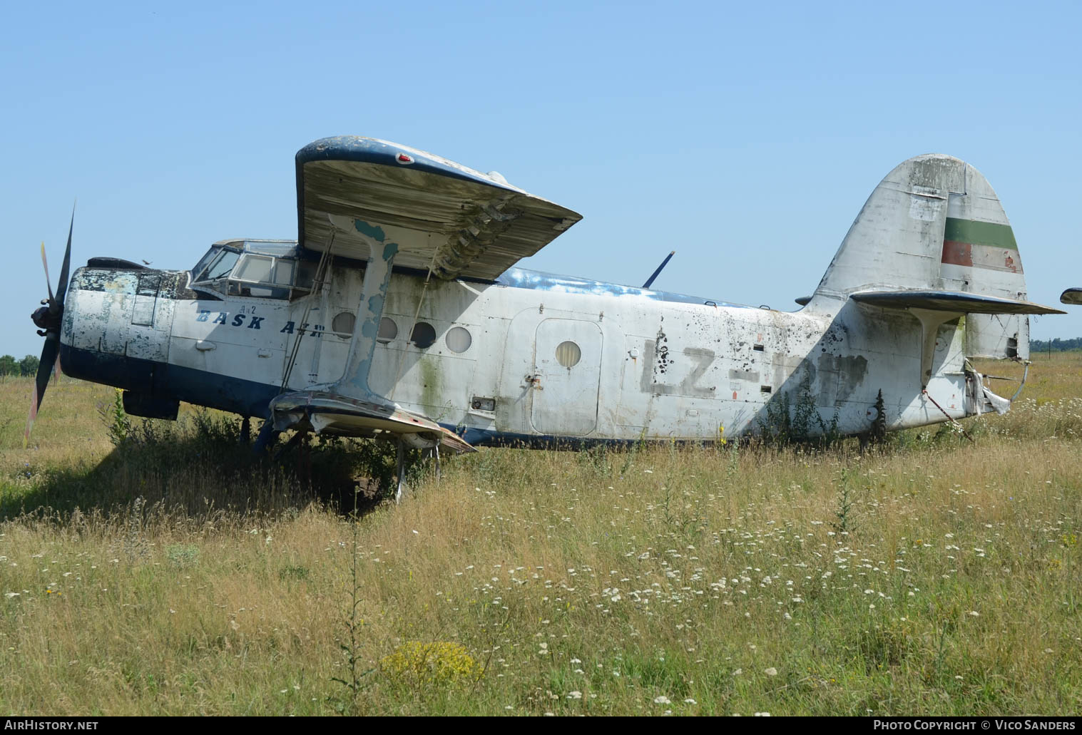 Aircraft Photo of LZ-1217 | Antonov An-2R | Bask Air | AirHistory.net #659149