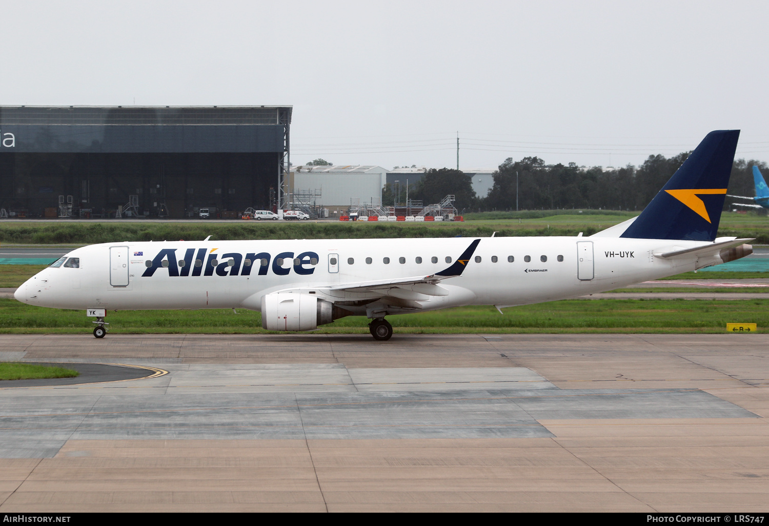 Aircraft Photo of VH-UYK | Embraer 190AR (ERJ-190-100IGW) | Alliance Airlines | AirHistory.net #659199